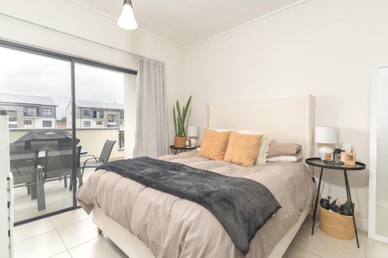 2 Bedroom Property for Sale in The Huntsman Western Cape